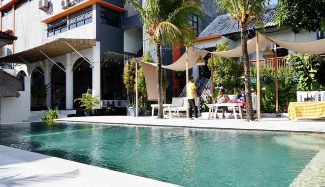 Best Party Hostel in Seminyak | Party Hostel in Bali