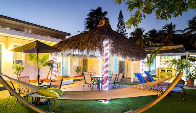 Best Party Hostel in Key West | Party Hostel in Florida