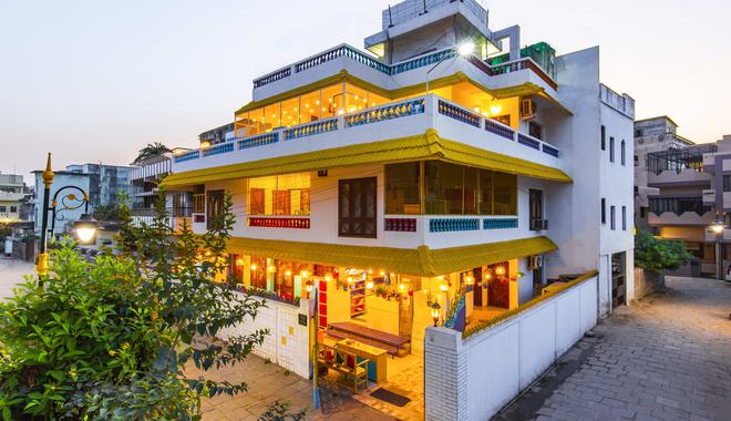 Best Party Hostel in Varanasi | Party Hostel in India