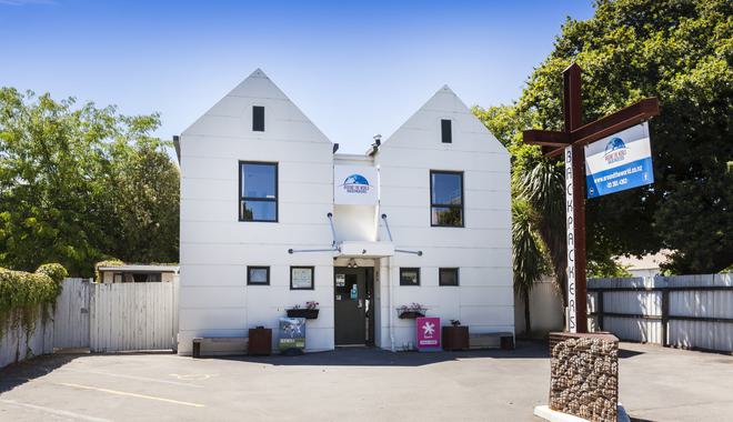 Best Party Hostel in Christchurch | Party Hostel in New Zealand